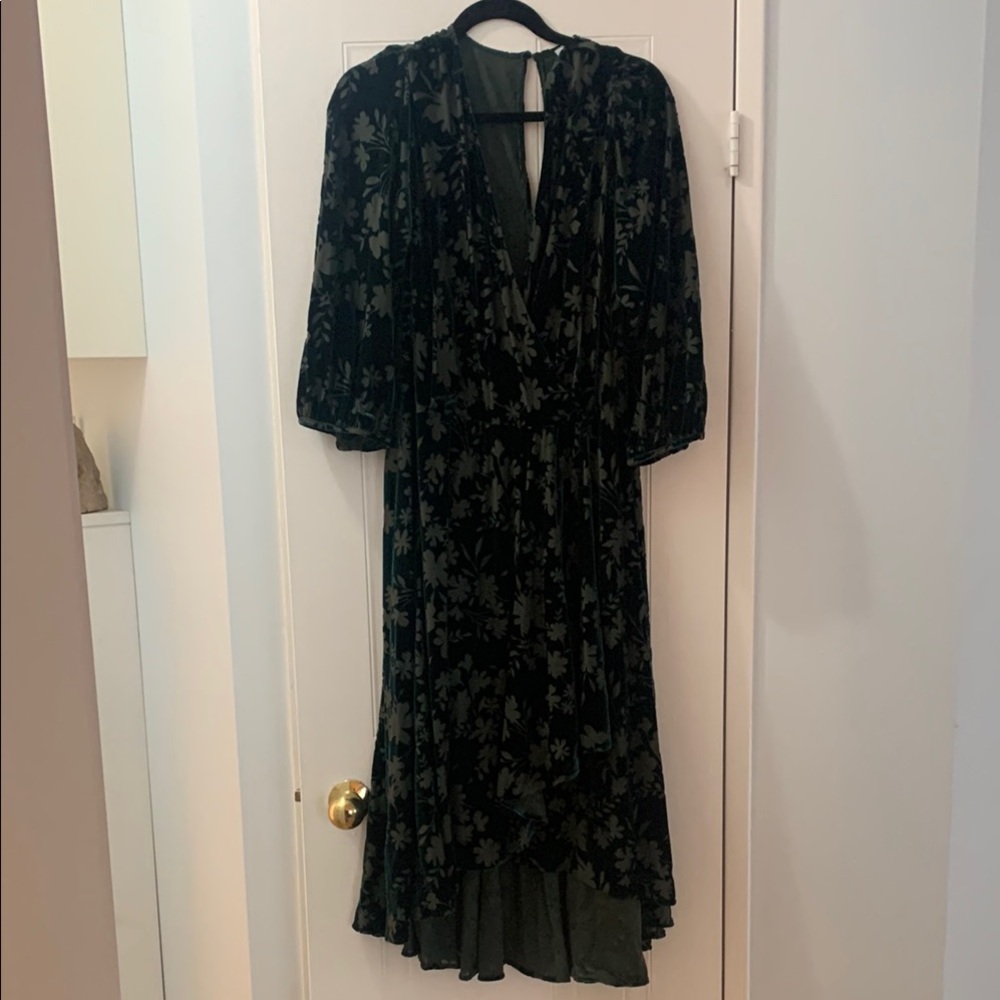 Calvin Klein Elegant Green Textured Floral Burnout Dress